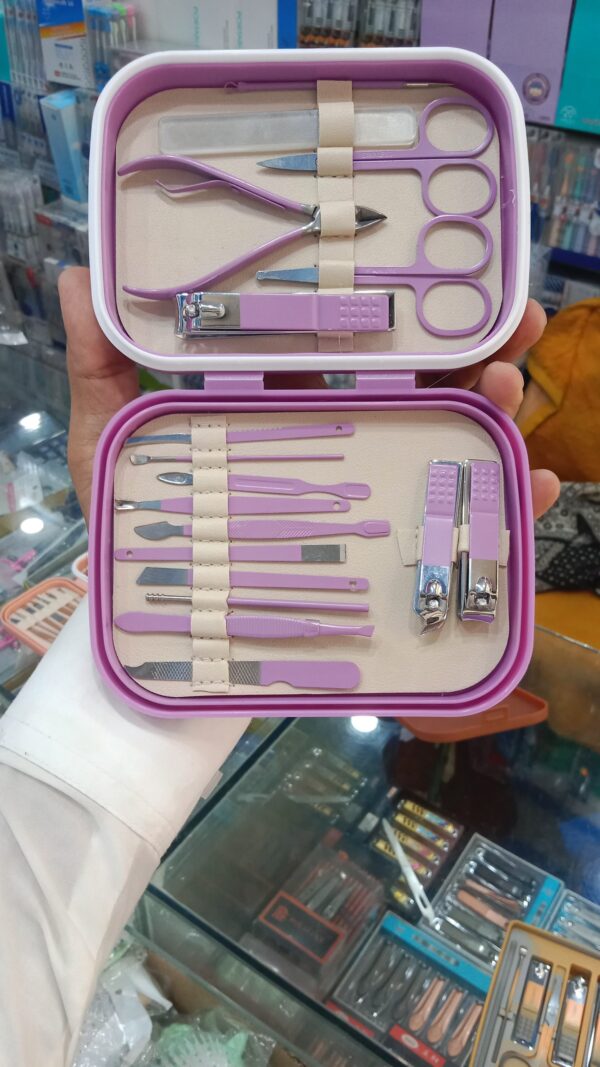 18 Pieces Portable Nail Clippers Beauty Tool Set