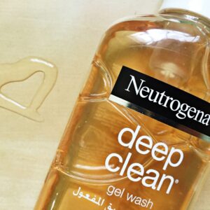 Neutrogena Deep Clean Gel Wash – Oil-free Daily Facial Cleanser For Oily & Combination Skin (200ml)